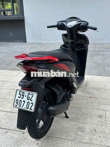 Vision 2021  phiên bản thể thao ( bánh lớn )