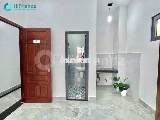 CĂN HỘ MỚI XÂY - SIÊU RỘNG - BAN CÔNG - THANG MÁY - GẦN NGÃ 4 BỐN XÃ