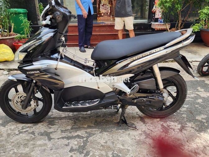 Honda Air Blade Thể thao Đen bạc