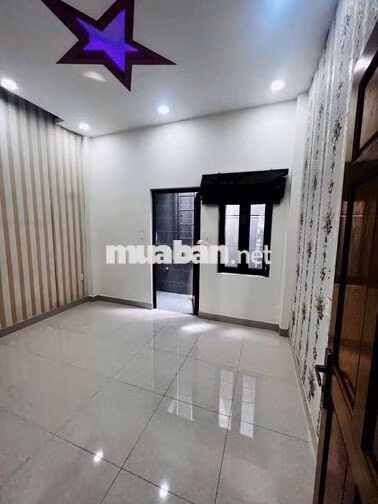 cho thuê nhà mới đẹp 4 x16 đúc lầu hẻm xe tải 409// ng oanh p17 GV