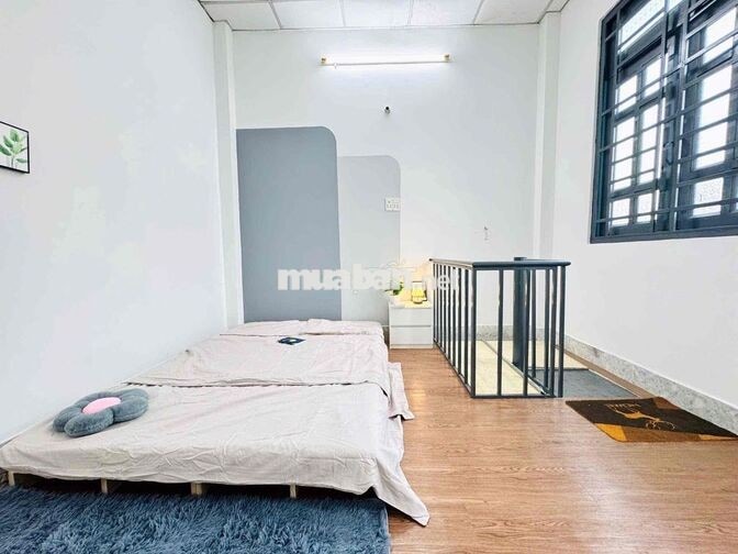 NHÀ NGUYÊN CĂN 1 TRỆT 1 LẦU FULL NỘI THẤT QUA AEON TÂN PHÚ 10P