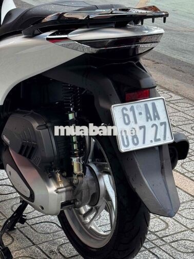 Honda SH 125i Sporty 2024 Trắng đen