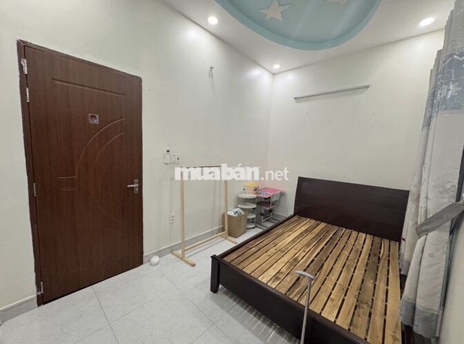 Cho thuê phòng trong nhà nguyên căn Tám danh quận 8