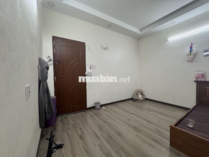 Cho thuê phòng trong nhà nguyên căn Tám danh quận 8