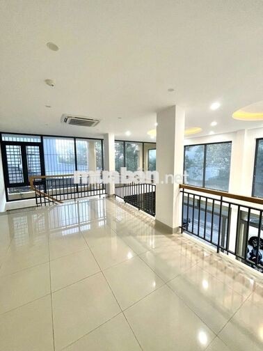 CHO THUÊ MẶT BẰNG KINH DOANH NGANG 8M KHU BÀN CỜ PHƯỚC LONG