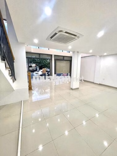 CHO THUÊ MẶT BẰNG KINH DOANH NGANG 8M KHU BÀN CỜ PHƯỚC LONG