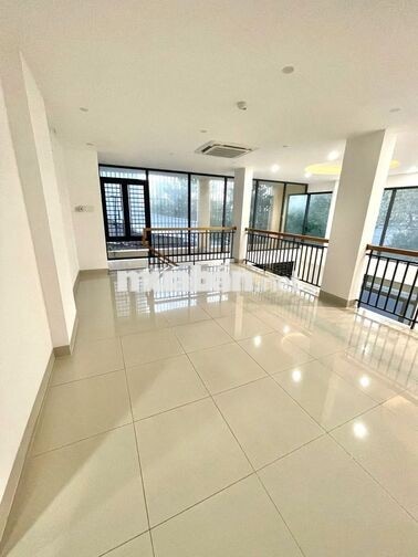 CHO THUÊ MẶT BẰNG KINH DOANH NGANG 8M KHU BÀN CỜ PHƯỚC LONG