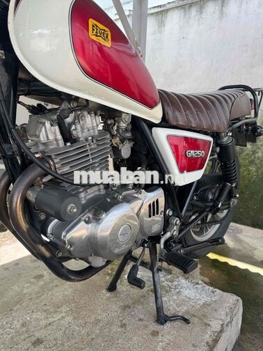 Suzuki GN250 Đỏ Trắng
