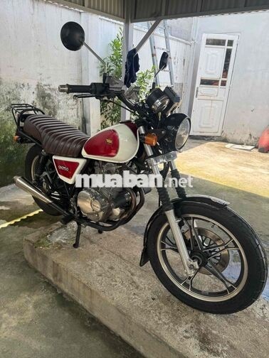 Suzuki GN250 Đỏ Trắng
