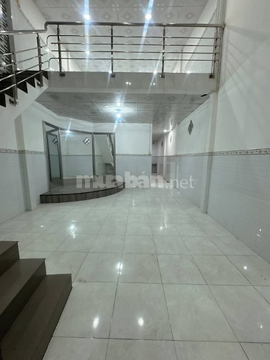 Bán căn hộ chung cư Fancy Tower khu đô thị Hưng Phú giá 1,6 tỷ