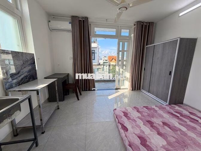 Phòng LQĐịnh, gần ĐH Công Nghiệp, full nội thất,có ban công lớn,thoáng