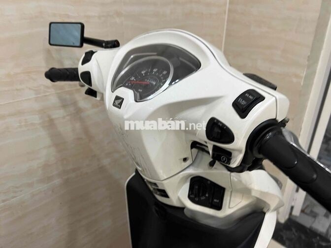 Honda Vision 2019 Smartkey Trắng