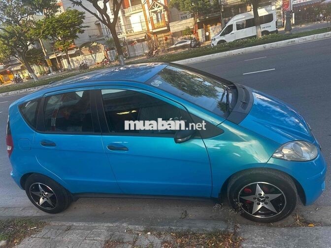 Mercedes-Benz A-Class Thể thao Xanh