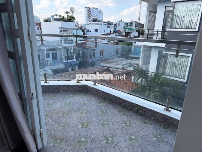 Phòng LQĐịnh, gần ĐH Công Nghiệp, full nội thất,có ban công lớn,thoáng