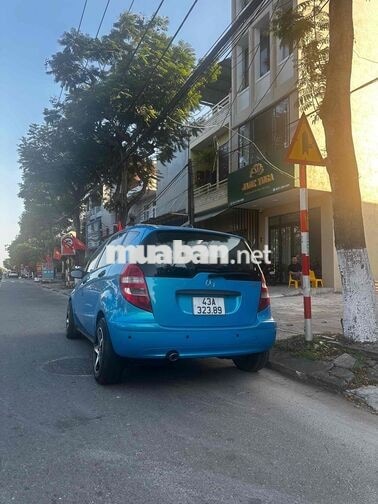 Mercedes-Benz A-Class Thể thao Xanh