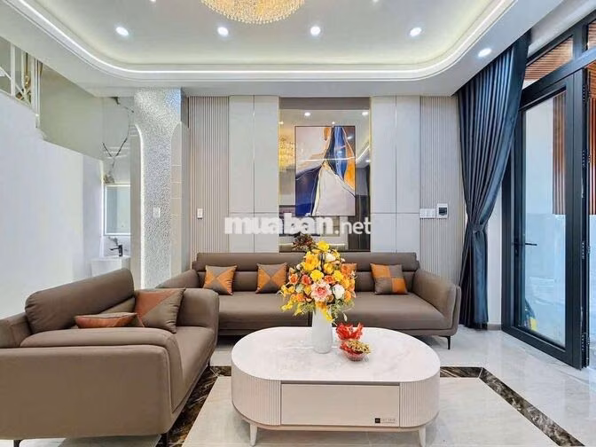 CHO THUÊ NHÀ NGUYÊN CĂN FULL NỘI THẤT 5PN 4WC PHƯỜNG 13 GÒ VẤP