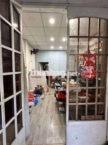 Sắp trả mặt bằng cần kiếm người thuê lại giúp chủ nhà