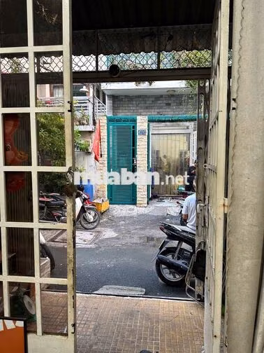 Sắp trả mặt bằng cần kiếm người thuê lại giúp chủ nhà