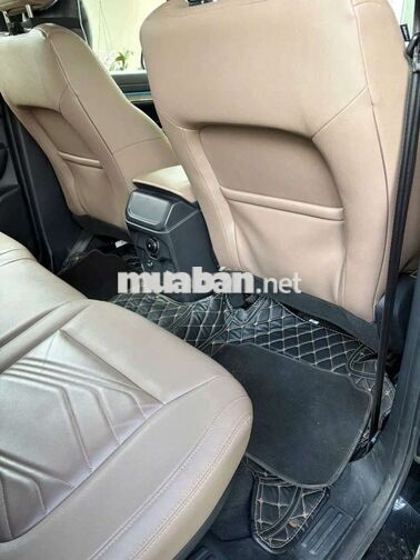 Ford Everest Titanium 7 chỗ Dầu 73.954 km