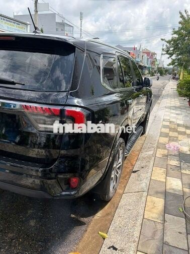 Ford Everest Titanium 7 chỗ Dầu 73.954 km
