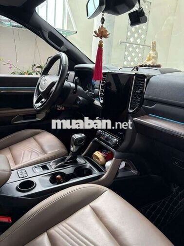 Ford Everest Titanium 7 chỗ Dầu 73.954 km