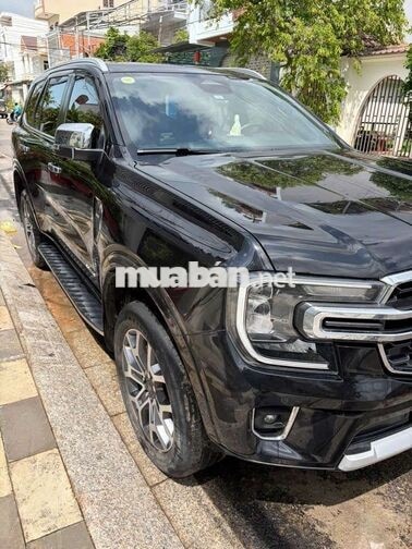 Ford Everest Titanium 7 chỗ Dầu 73.954 km