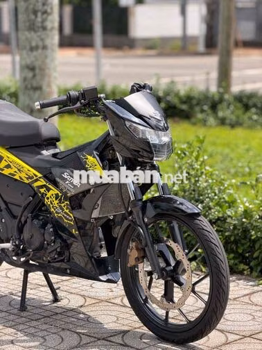 Suzuki Satria F150 Đen Vàng Indonesia Côn tay