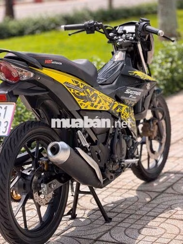 Suzuki Satria F150 Đen Vàng Indonesia Côn tay