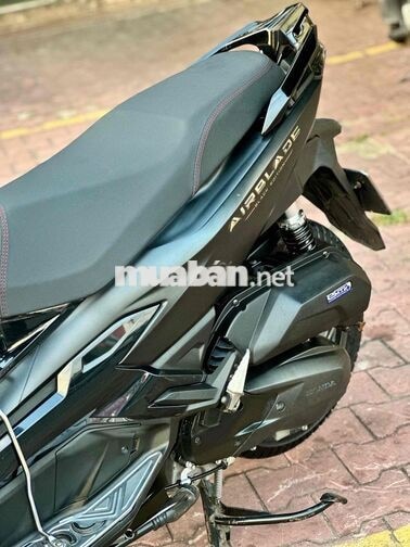 Honda Airblade 125 2023 Đen 4 val - 9 chủ