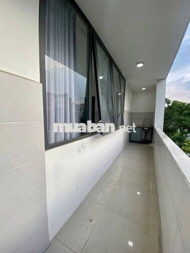 Nhượng lại phòng ban công riêng (phòng thật cần pass thật)