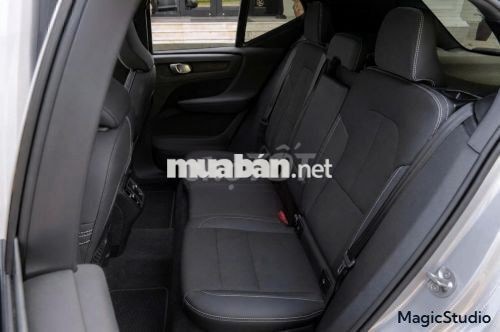 Xe Volvo XC40 Ultra B5 AWD 2025 - 1 Tỷ 405 Triệu