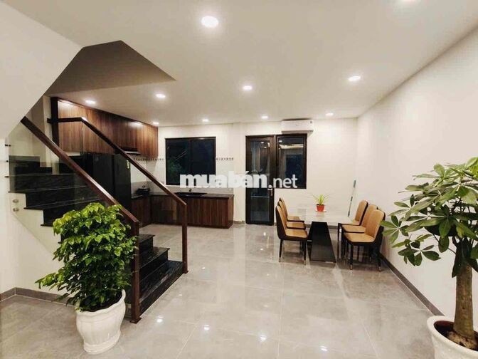 Cho thuê nhà phố vườn 1 trệt 2 lầu khu đô thị Waterpoint Nam Long