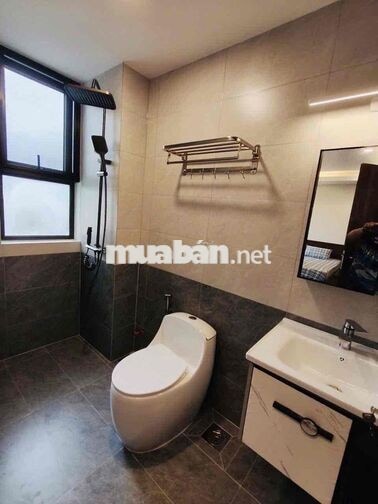 Cho thuê nhà phố vườn 1 trệt 2 lầu khu đô thị Waterpoint Nam Long