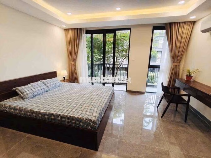 Cho thuê nhà phố vườn 1 trệt 2 lầu khu đô thị Waterpoint Nam Long