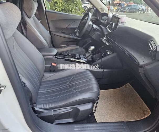 Peugeot 2008 2022 Trắng 63000 km