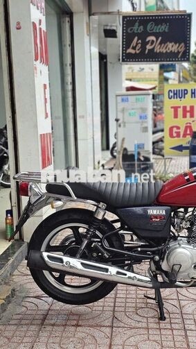 Yamaha YB125 2012 côn tay màu Đỏ