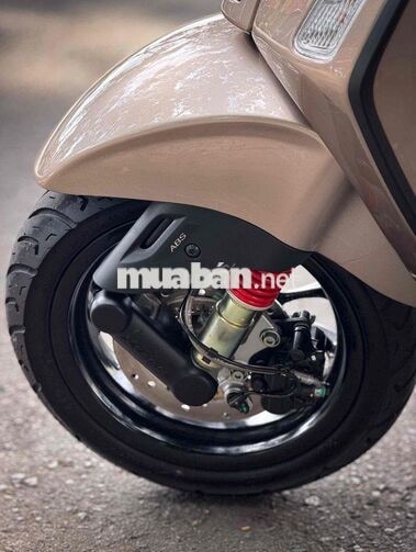 Vespa TFT 150c 2024 Nâu 500km