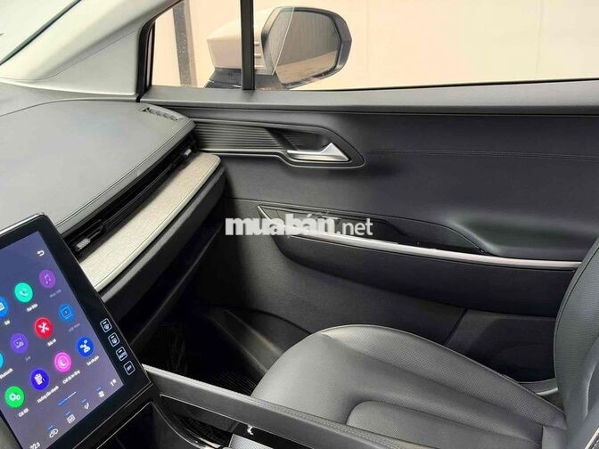 Hyundai Custin 2025 AT