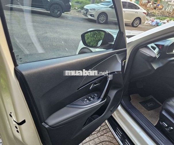 Peugeot 2008 2022 Trắng 63000 km