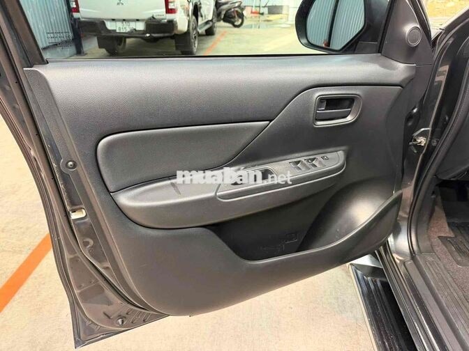 Mitsubishi Triton 2020 Số sàn