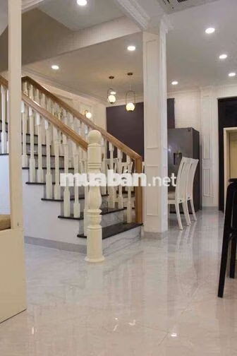 Cho thuê nhà phố vườn 105m2 full nội thất giá 12tr