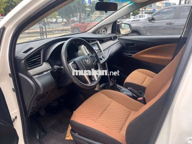 Toyota Innova 2.0E MT 2020 Trắng 139.000km