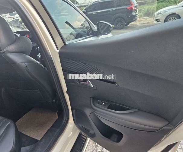 Peugeot 2008 2022 Trắng 63000 km