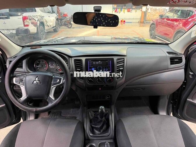 Mitsubishi Triton 2020 Số sàn