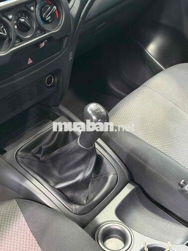 Mitsubishi Triton 2020 Số sàn