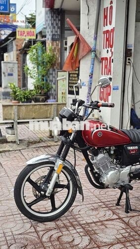 Yamaha YB125 2012 côn tay màu Đỏ