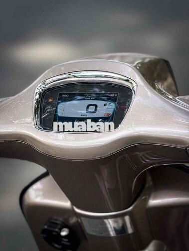 Vespa TFT 150c 2024 Nâu 500km