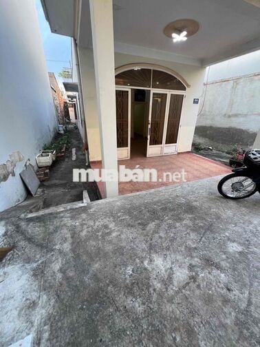 chủ dễ tính cần cho thuê nhà cấp4.sạch đẹp