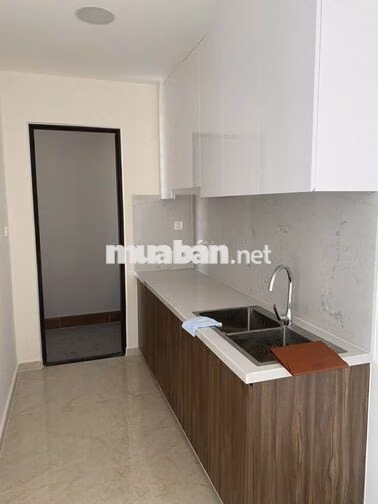 CÓ SẴN CHO KHÁCH THIỆN CHÍ, THUÊ 2PN ST MORITZ FULL NT, CHỦ THÂN