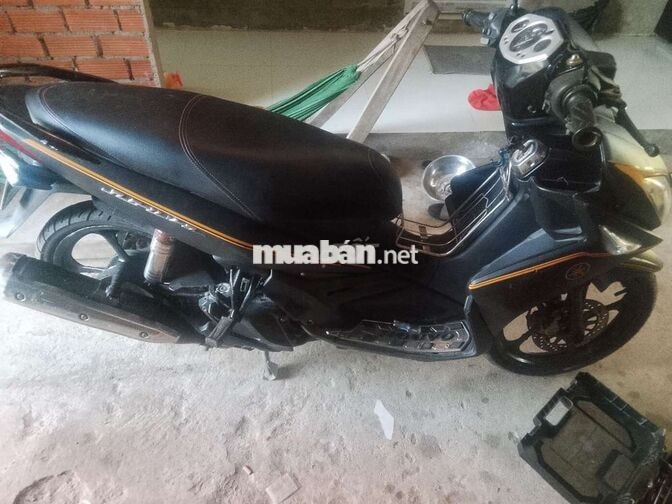 Yamaha Novo 4 Đen